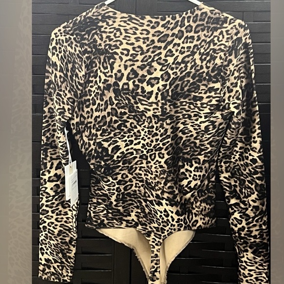 V nexk thong bodysuit - Picture 2 of 3